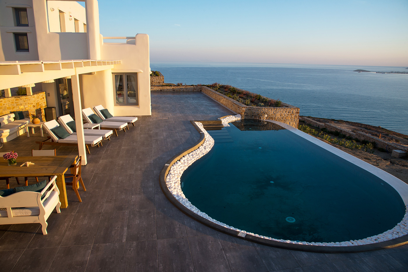 Naxos Rock Villas